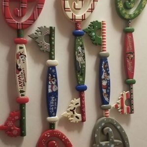 Disney Holiday Mystery Key Bundle